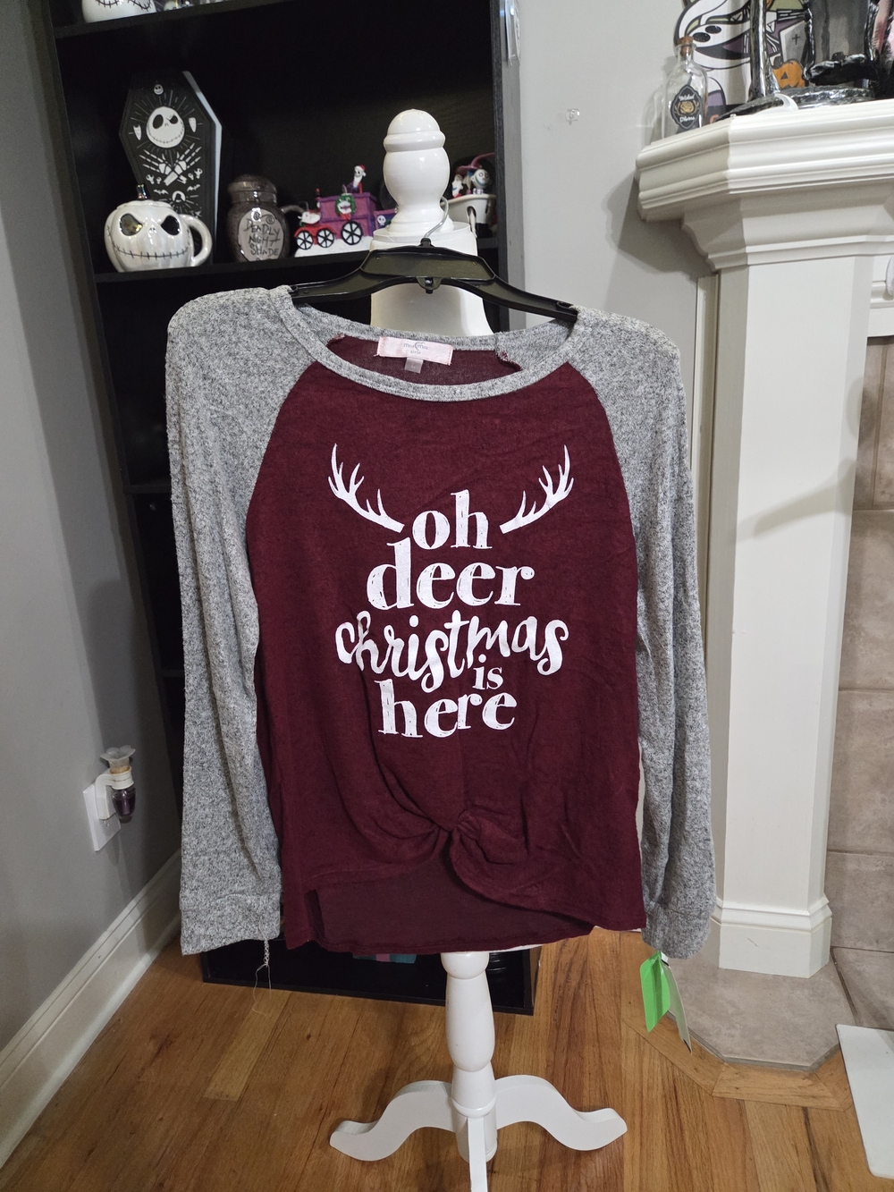 Moa Moa Maroon & Gray 'Oh Deer Christmas Is Here' Raglan Sweatshirt